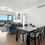 Beautiful 2 Bedroom Apartment - Sierra Grand Broadbeach
